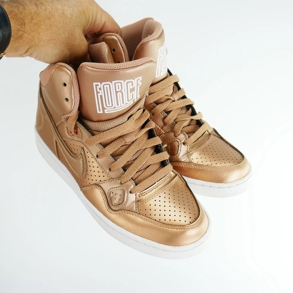 nike wmns son of force